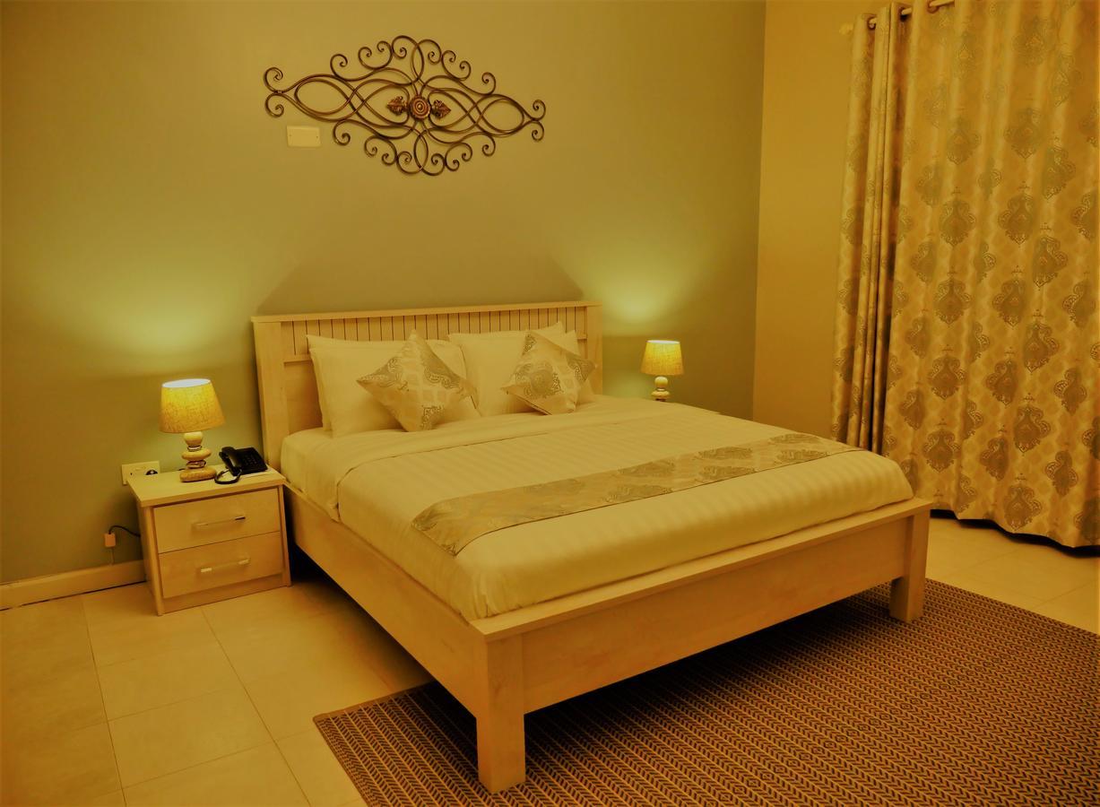 Hotel Ivory Castle Limited Kampala Exterior foto