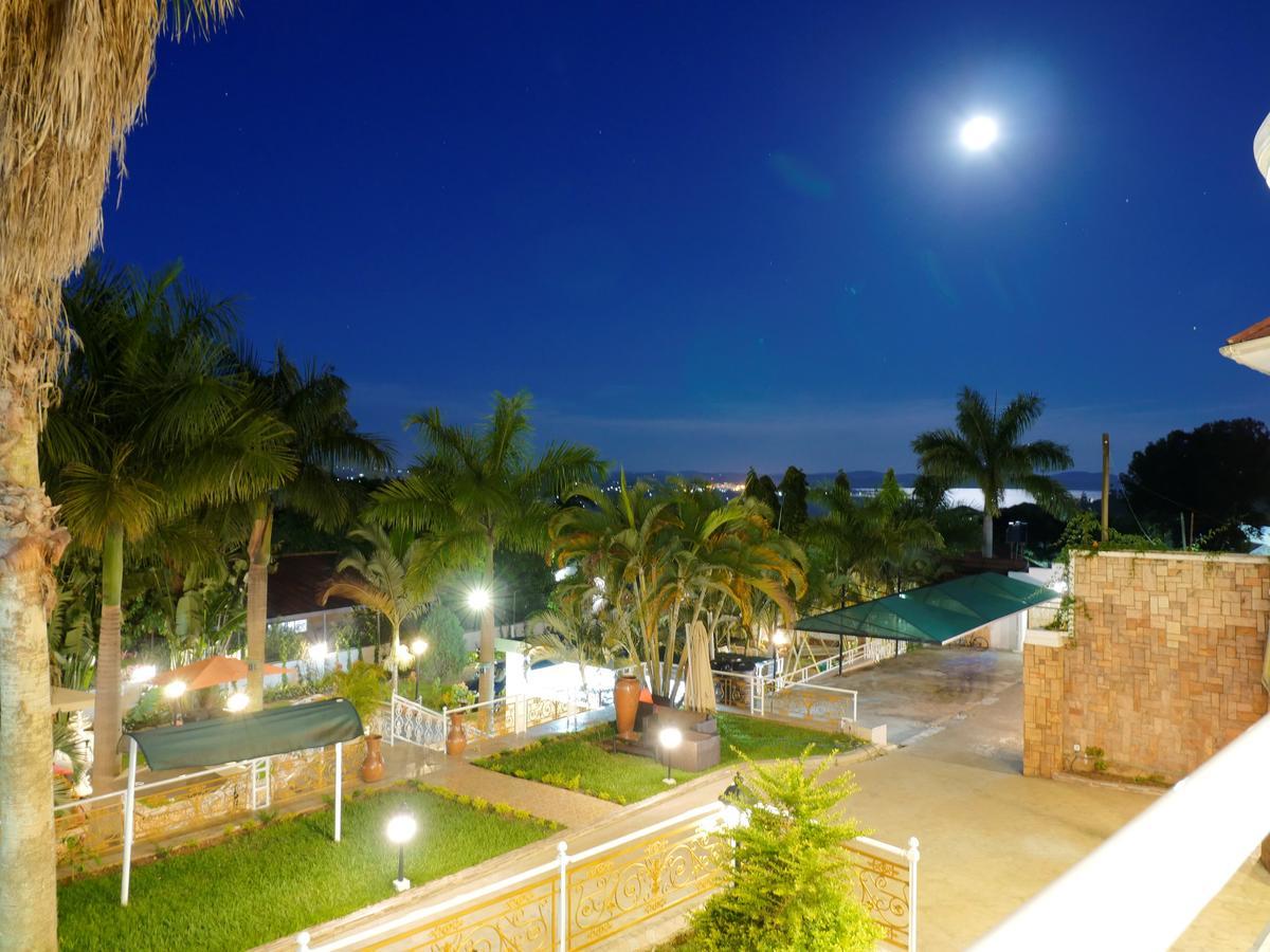 Hotel Ivory Castle Limited Kampala Exterior foto