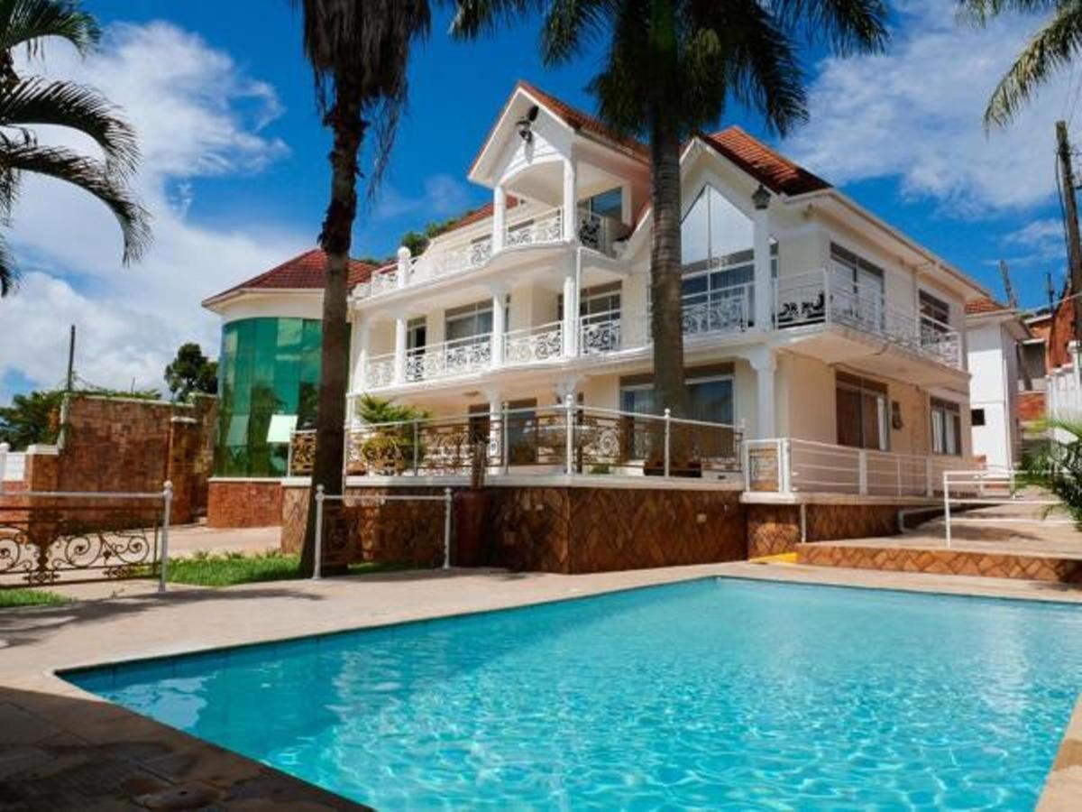 Hotel Ivory Castle Limited Kampala Exterior foto